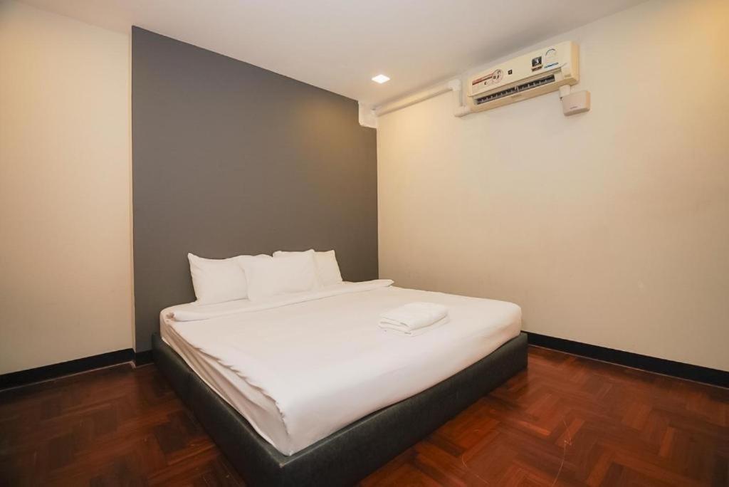 Go Inn Silom Bts Surasak Station V โกอินน์ สีลม Bts สถานีสุรศักดิ์ 曼谷 外观 照片